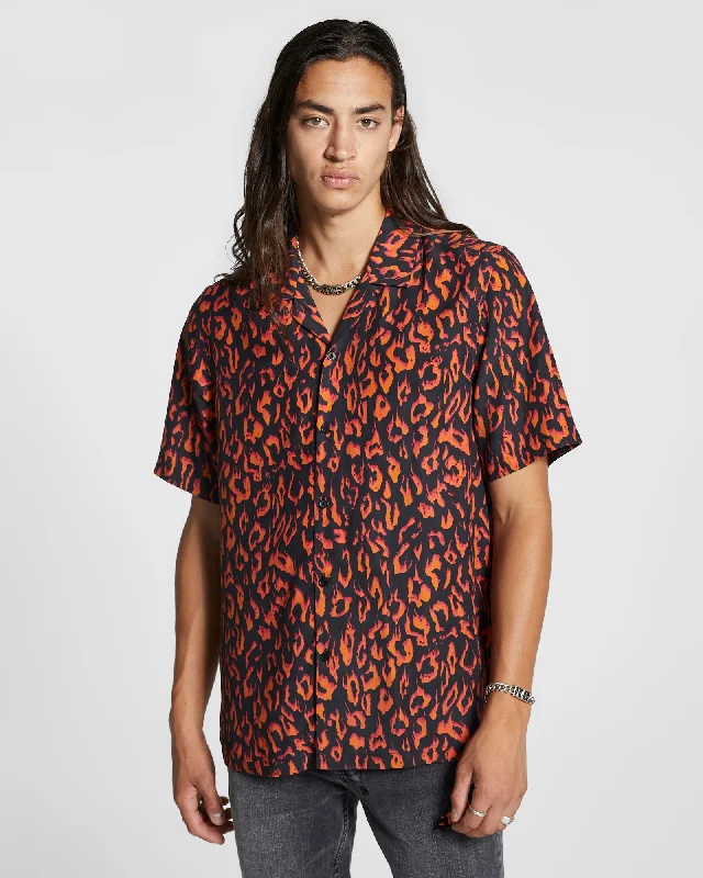 FIRE RESORT SS SHIRT ORANGE Modern Men's Geometric