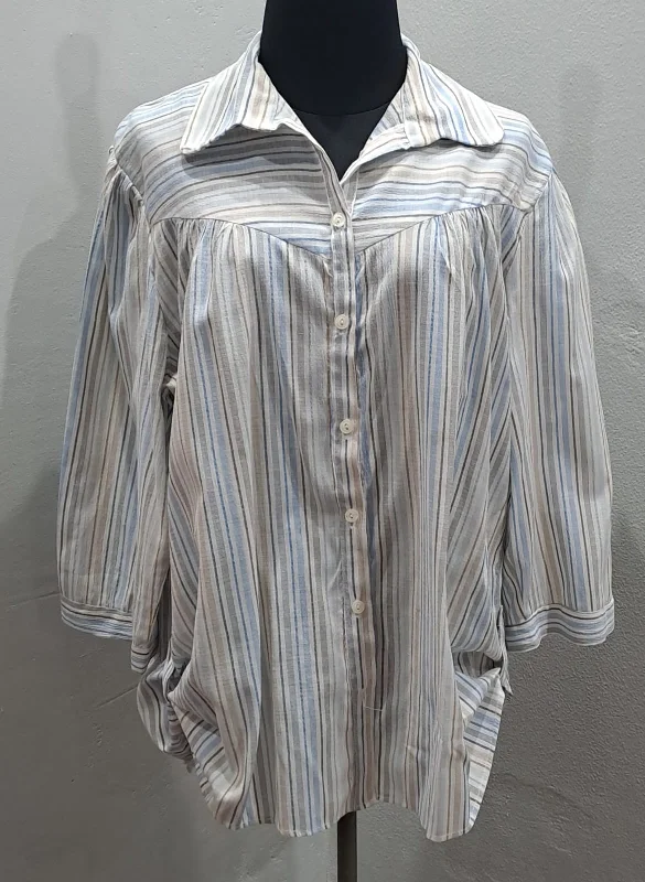 Striped Shirt (14/38) Beach