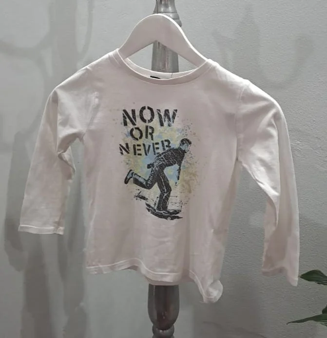 Long Sleeve Tshirt (5-6yrs) Unique Men's Upcycled